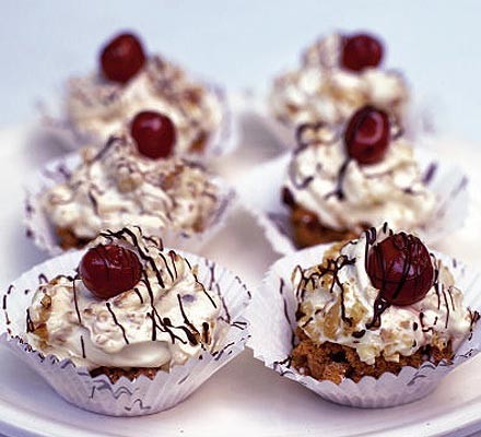 Cherry cream sundaes recipe 