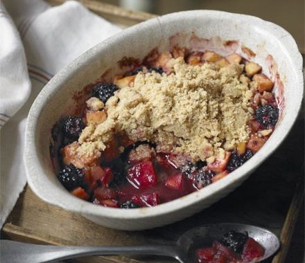 Apple & blackberry crumble recipe