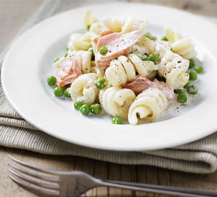 Smoked trout & pea pasta recipe 
