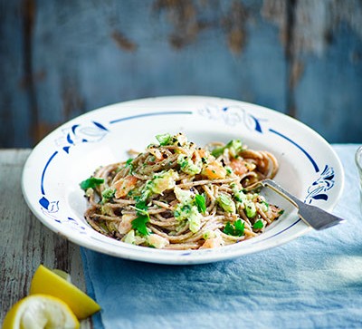 Avocado & smoked salmon spelt spaghetti recipe 