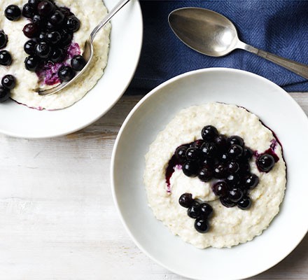 Porridge with blueberry compote recipe 