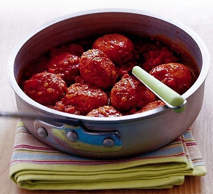 Pink fishballs in spicy lentil gravy recipe 