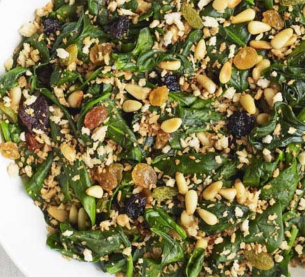 Spinach with raisins, pine nuts & breadcrumbs recipe 