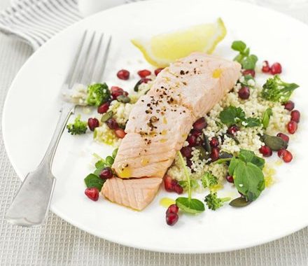 Superhealthy salmon salad recipe