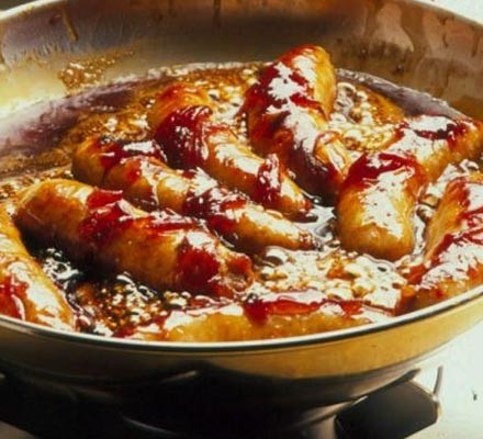 Sausages with sticky onion gravy recipe 