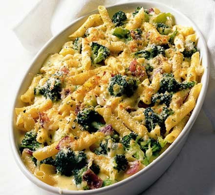 Crusty pasta & broccoli bake recipe 