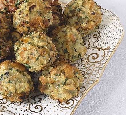 Apricot & hazelnut stuffing recipe 