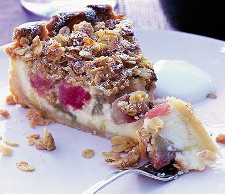 Rhubarb & custard pie with butter crumble recipe