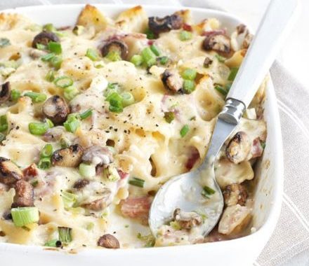 Creamy ham & mushroom pasta bake recipe