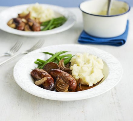 Sausages with quick onion gravy recipe 