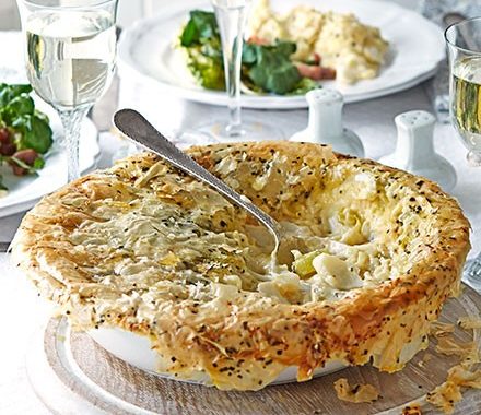 Filo-crusted smoked haddock, cheese & leek pie recipe