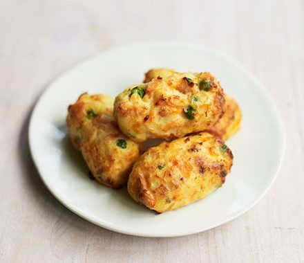 Weaning recipe: Fish pie bites