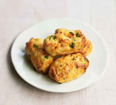 Weaning recipe: Fish pie bites 