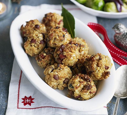 Hazelnut, pancetta & orange stuffing recipe 