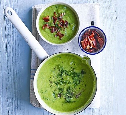 Pea & mint soup with crispy prosciutto strips recipe 