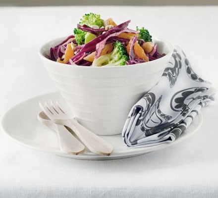 Crunchy detox salad recipe 