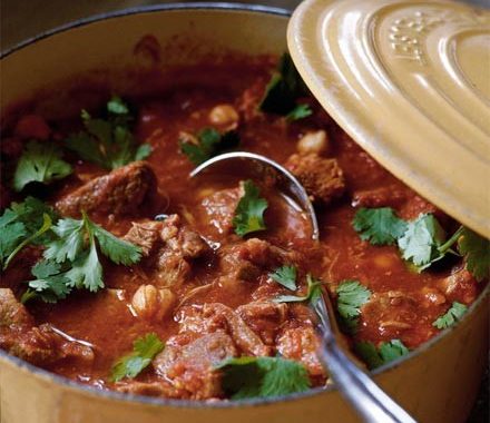Spicy lamb with chickpeas recipe