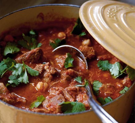 Spicy lamb with chickpeas recipe 