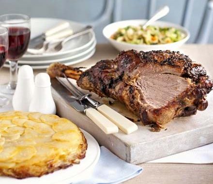Roast leg of lamb with juniper & rosemary recipe
