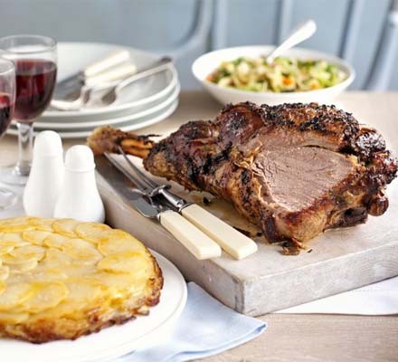 Roast leg of lamb with juniper & rosemary recipe 