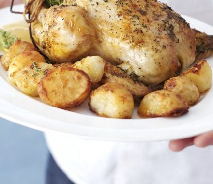 Crunchy roast potatoes recipe