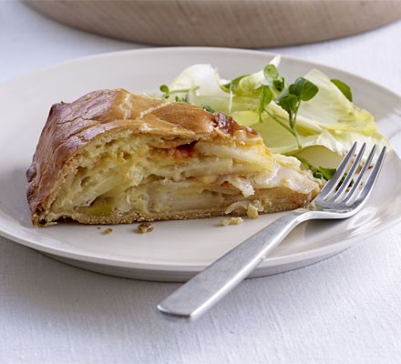 Cheese, onion & potato pie recipe 