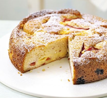 Rhubarb & custard cake recipe 