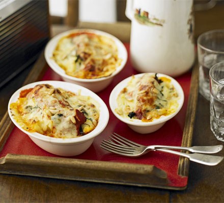 Cauliflower cheese & spinach pasta bakes recipe 