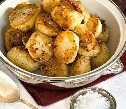Golden roast potatoes recipe