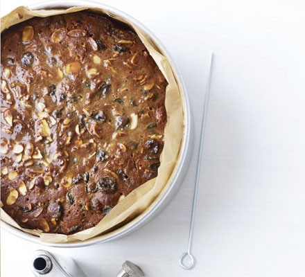 Easy Christmas cake recipe 
