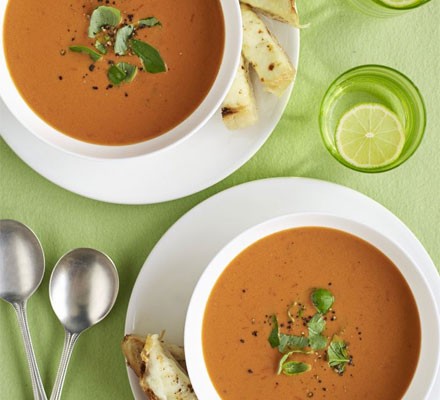 Quick tomato soup with cheesy garlic dippers recipe 