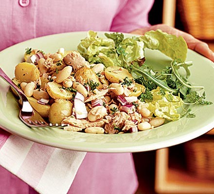 Storecupboard tuna bean salad recipe 