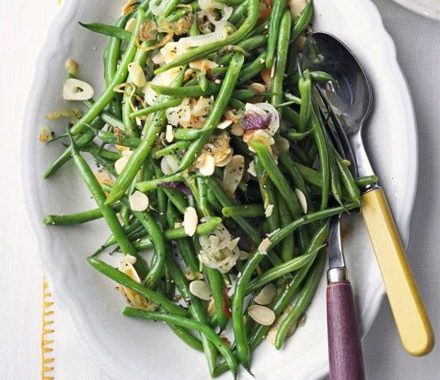 Green beans with shallots, garlic & toasted almonds recipe
