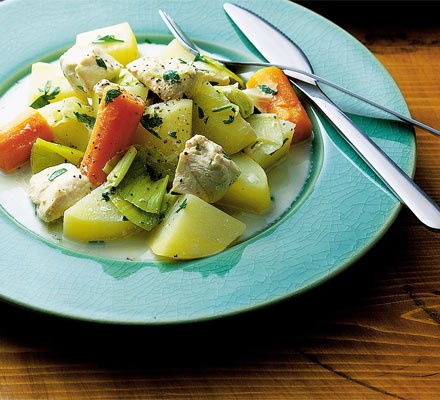 St David's leek & chicken hotpot recipe 