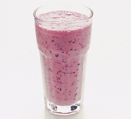 Forest fruit & banana smoothie recipe 