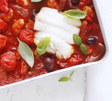 Cod & tomato traybake recipe 