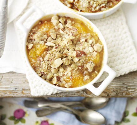 Apricot & almond crumble recipe 