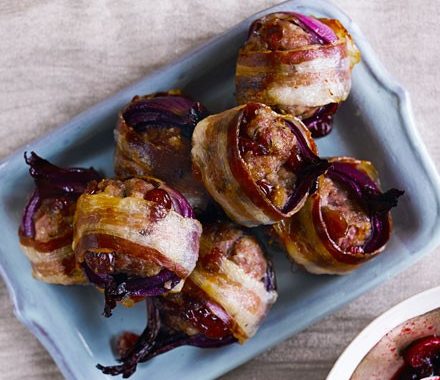 Bacon and onion stuffing balls recipe