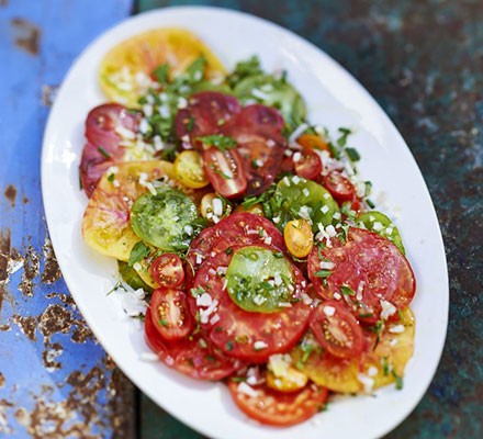 Garden tomato salad recipe 