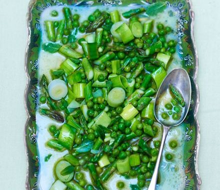 Butter-poached asparagus, leeks & peas recipe