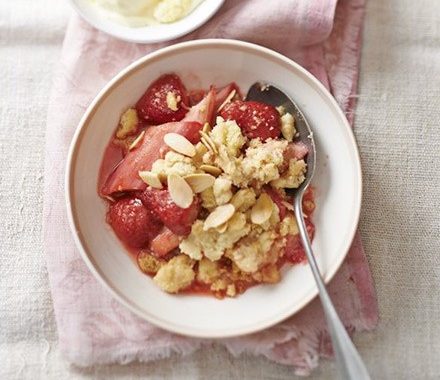 Strawberry & rhubarb crumble recipe