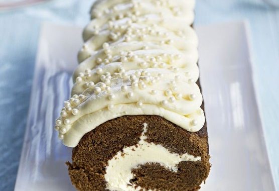 Gingerbread Bûche de Noël recipe