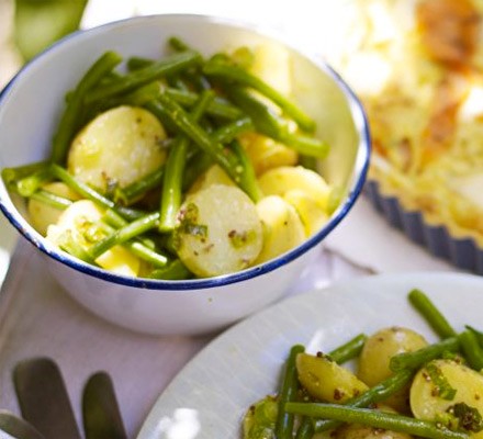 New potato & green bean salad recipe 
