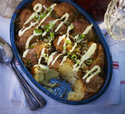 Crispy baked potatoes with spring onions recipe 