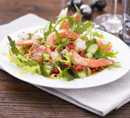 Prawn, pomegranate & grapefruit salad recipe 