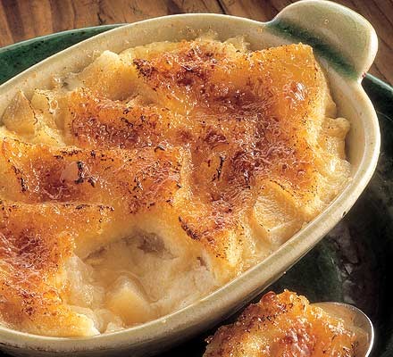 Ginger & pear bread & butter pudding recipe 