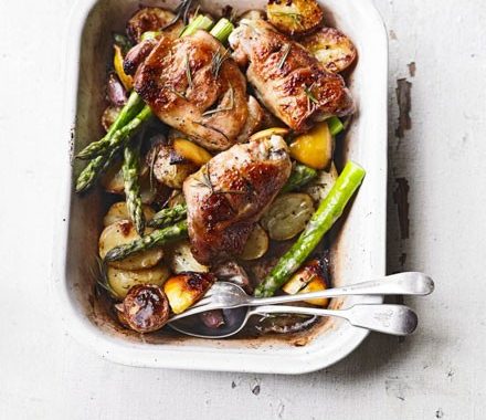 Rosemary roast chicken thighs, new potatoes, asparagus & garlic recipe