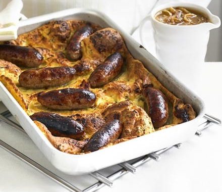 Toad-in-the-hole in 4 easy steps recipe