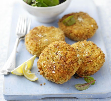Crisp crumb fish cakes recipe 