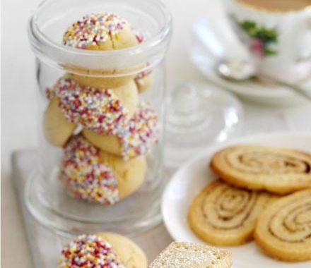Rainbow cookies recipe